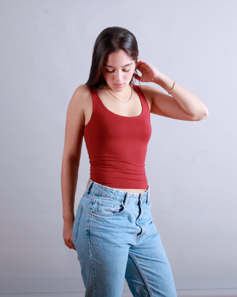 TANK TOP LARGO GUINDA - Image 4