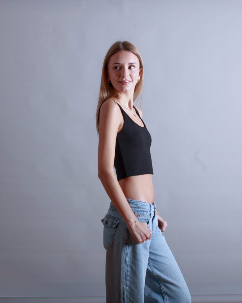 TANK TOP CORTO NEGRO - Image 3